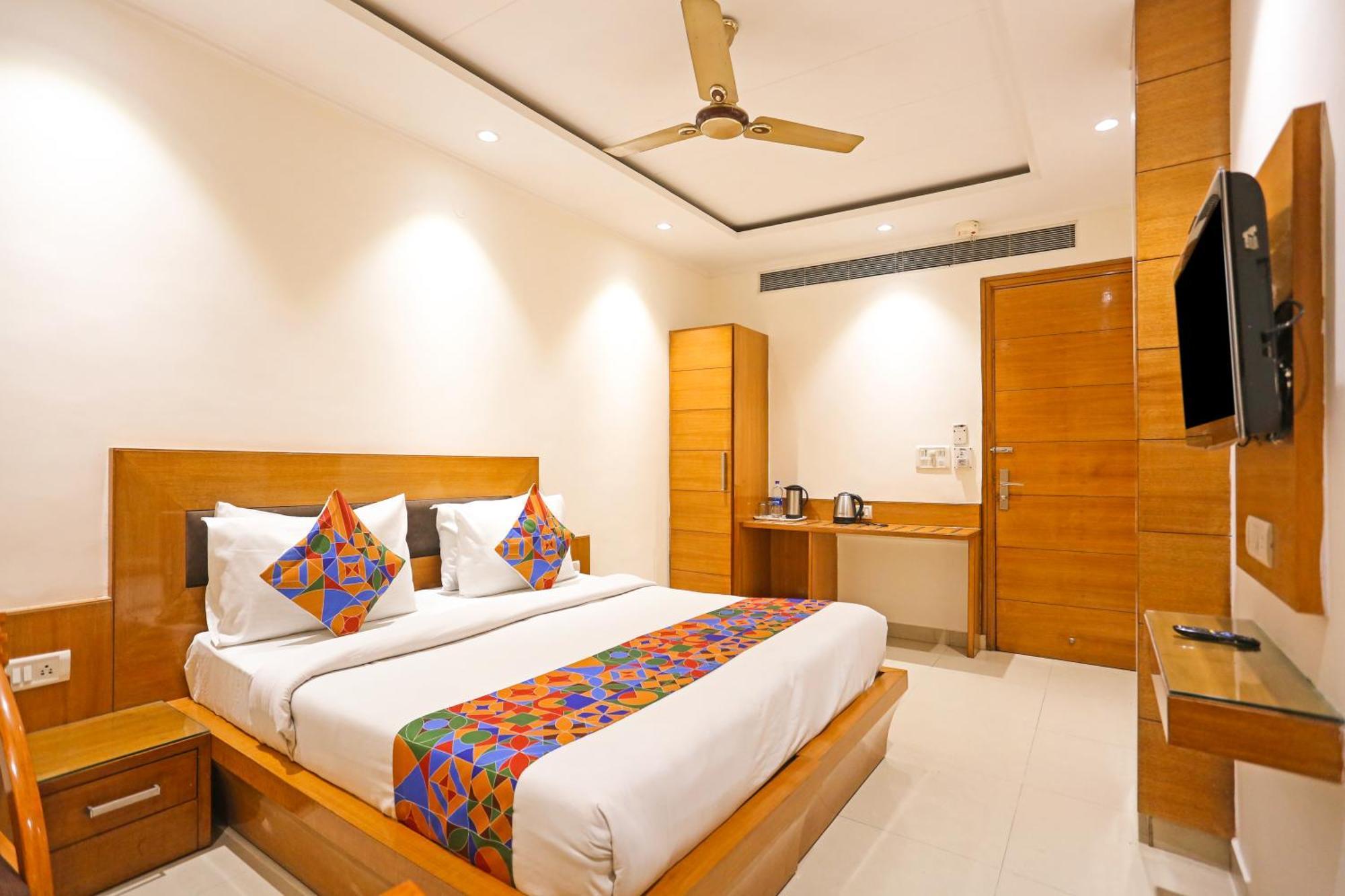 Hotel Fortuner, Karol Bagh, New Delhi Kültér fotó