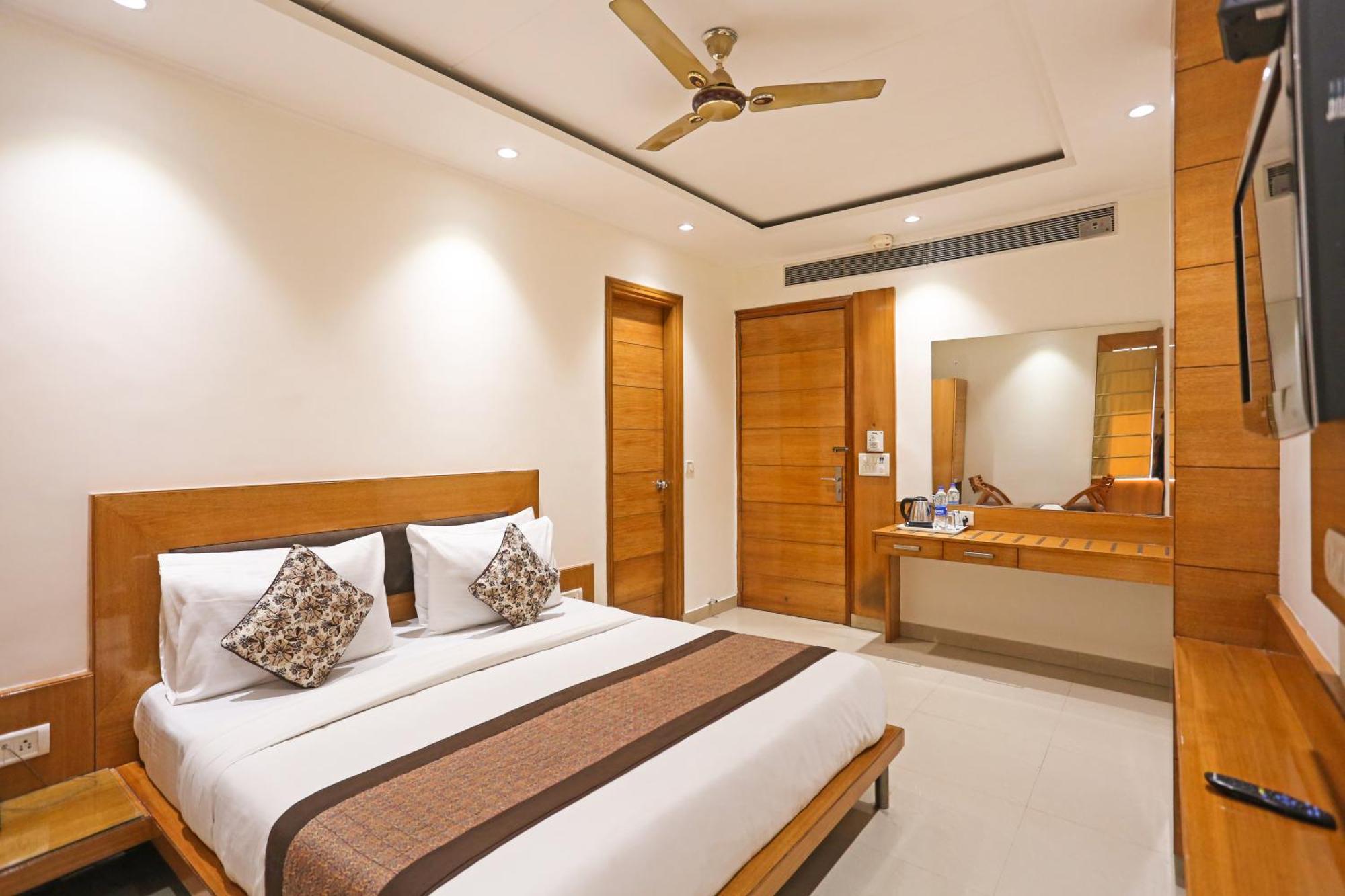 Hotel Fortuner, Karol Bagh, New Delhi Kültér fotó