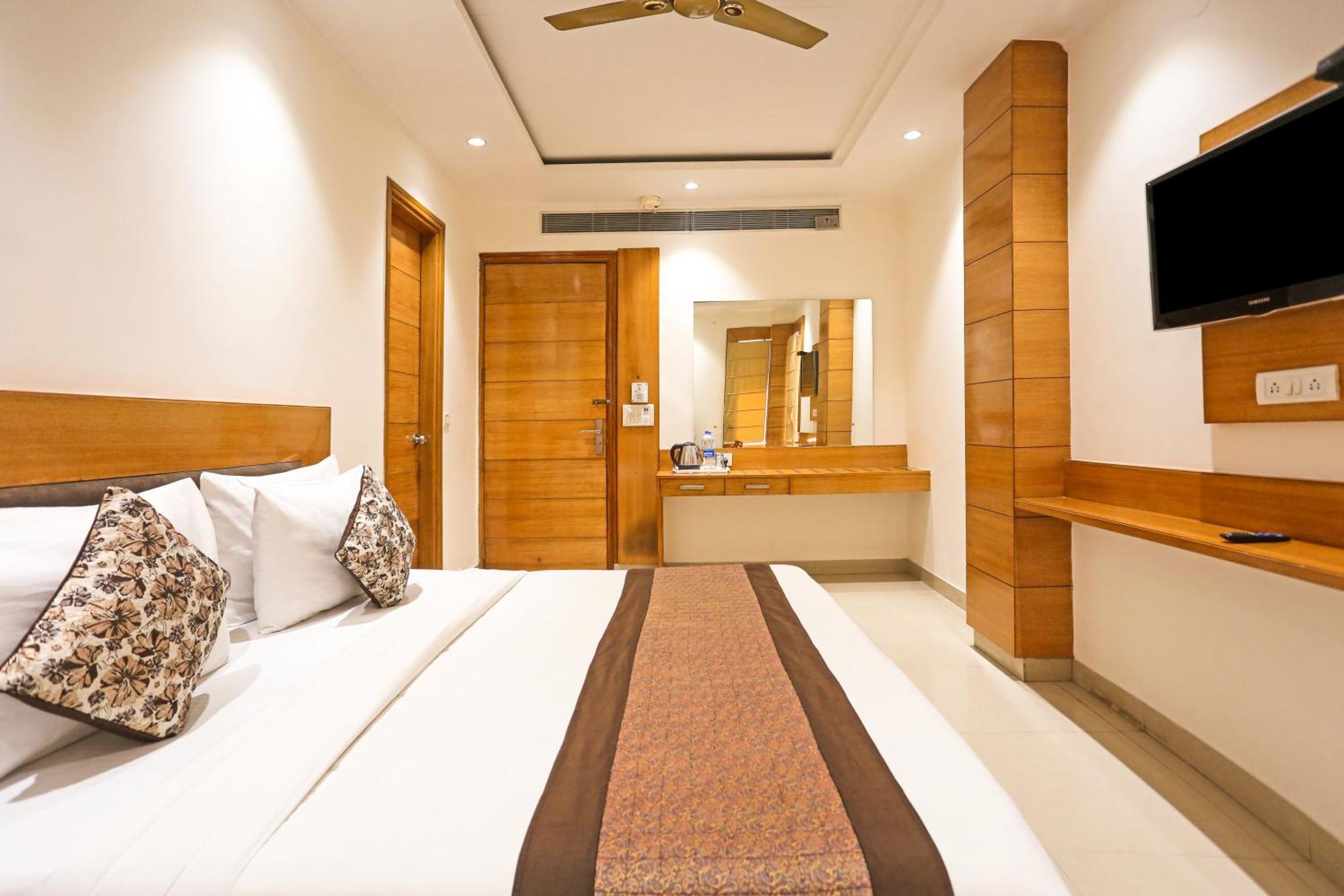 Hotel Fortuner, Karol Bagh, New Delhi Kültér fotó